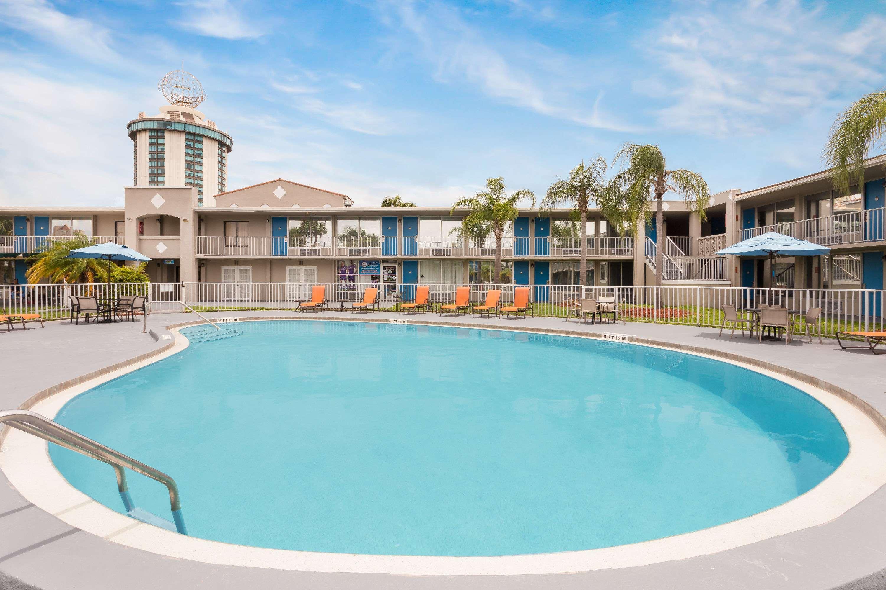 Howard Johnson By Wyndham Orlando-International Drive Esterno foto